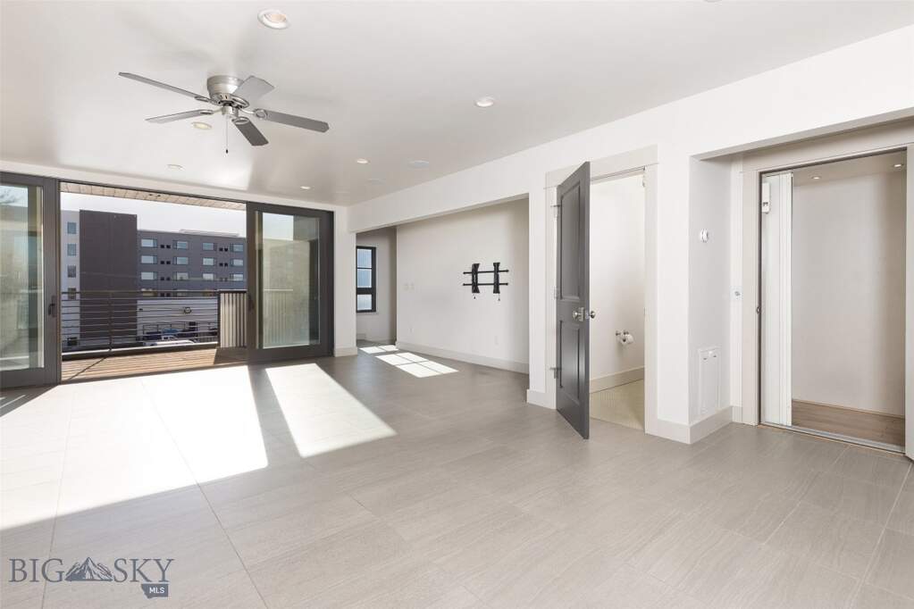 4 Bedroom Villa/Townhouse's Image 36