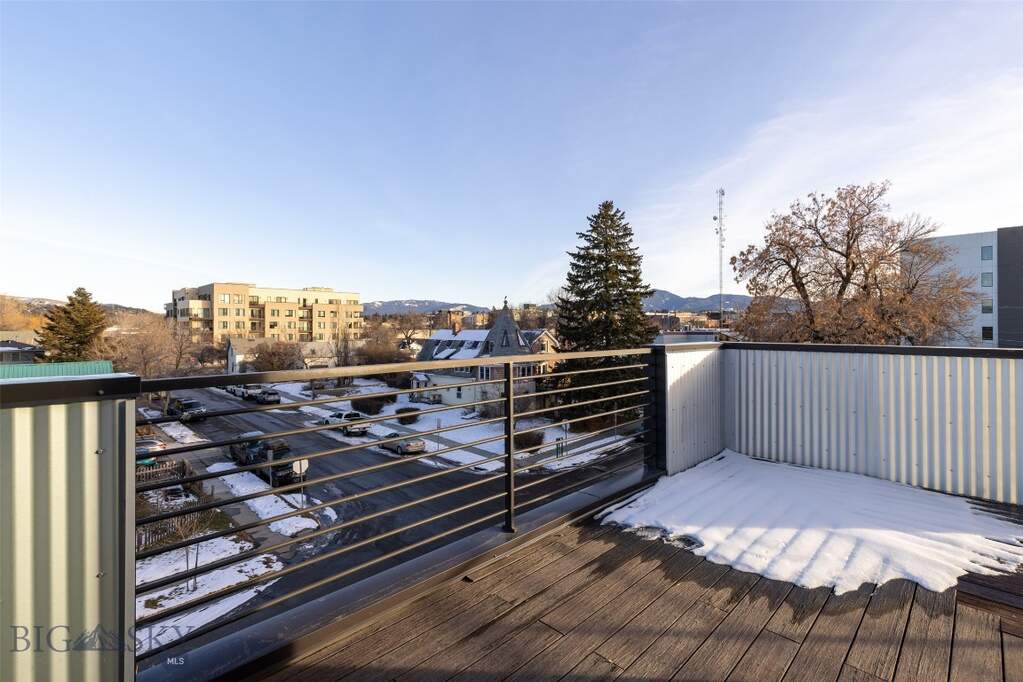 4 Bedroom Villa/Townhouse's Image 38