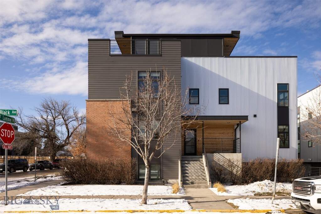 4 Bedroom Villa/Townhouse's Image 47