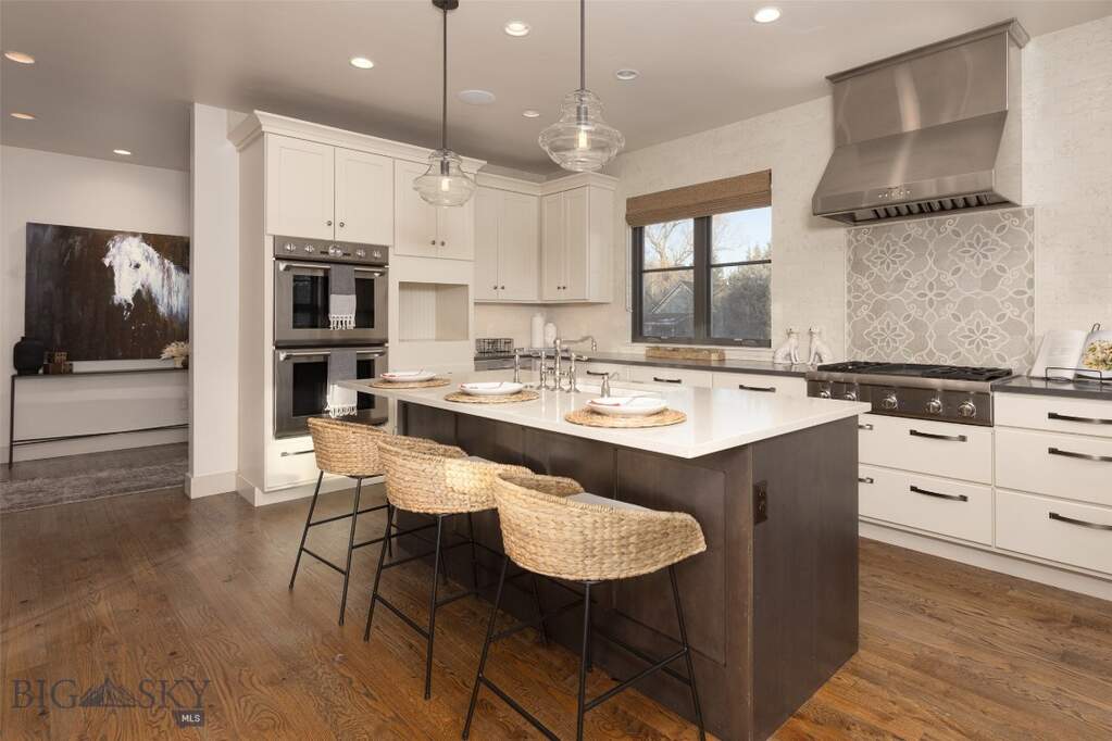4 Bedroom Villa/Townhouse's Image 3