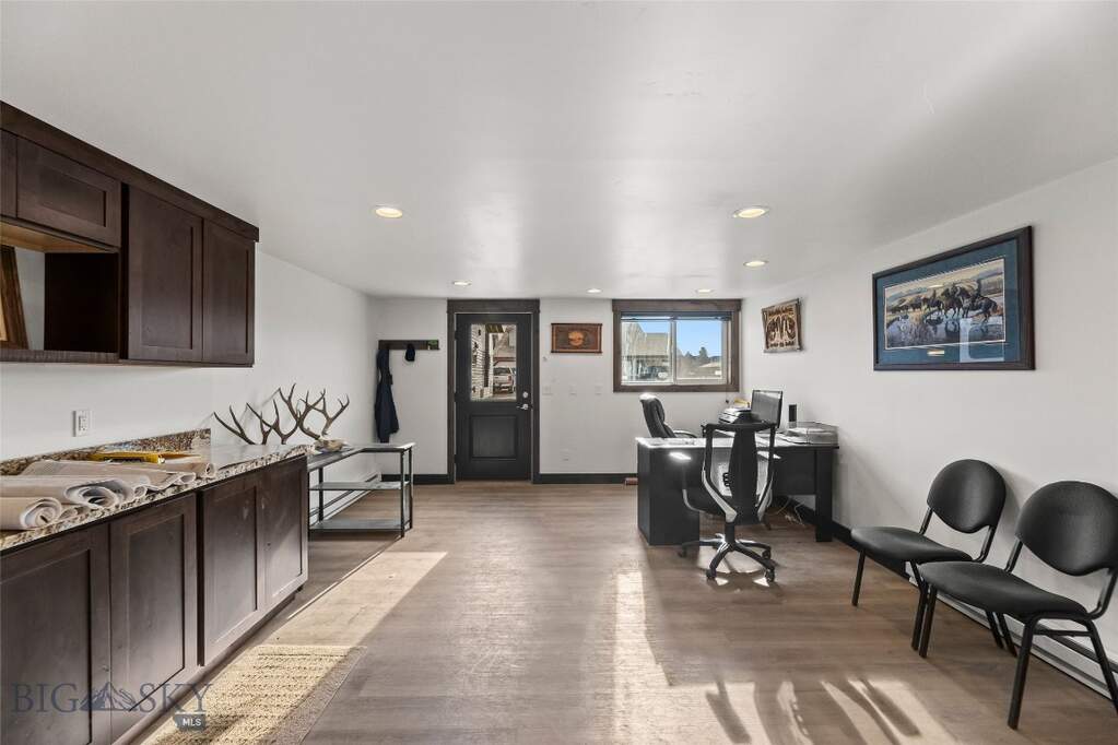 3 Bedroom Single Family Home/House's Image 28