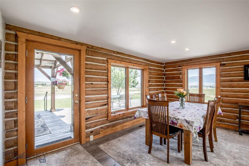 4 Bedroom Single Family Home/House's Image 11