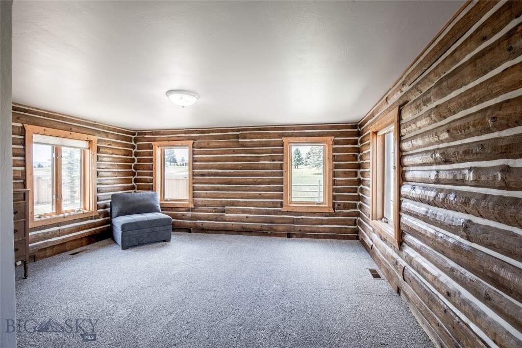 4 Bedroom Single Family Home/House's Image 25