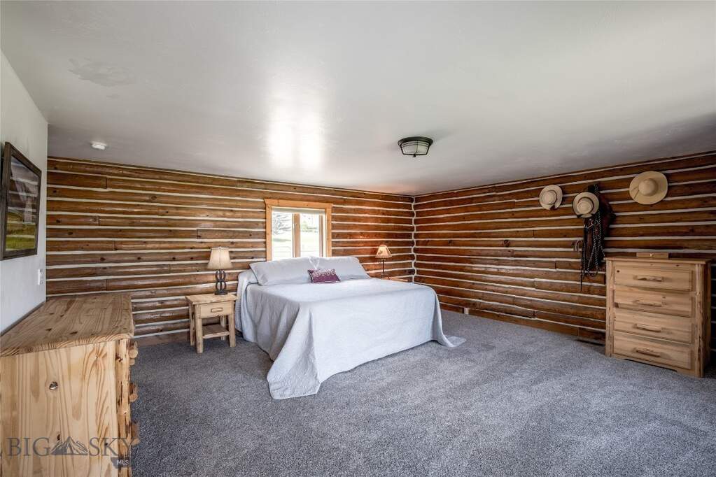 4 Bedroom Single Family Home/House's Image 31