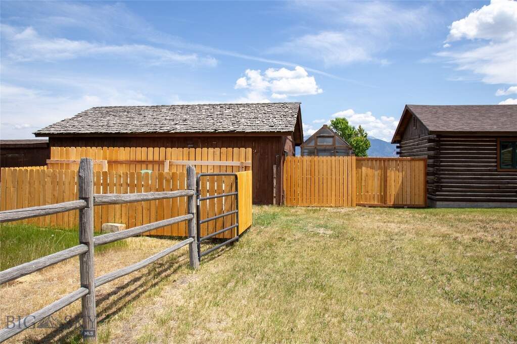 4 Bedroom Single Family Home/House's Image 49