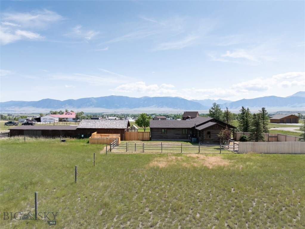 4 Bedroom Single Family Home/House's Image 60