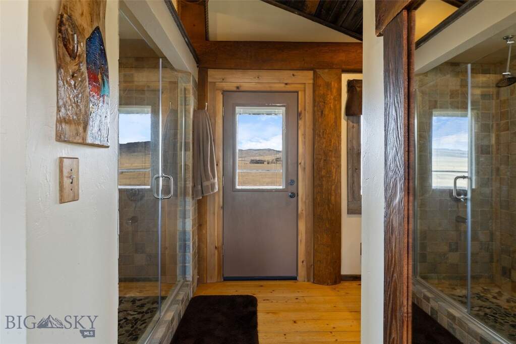 3 Bedroom Single Family Home/House's Image 60