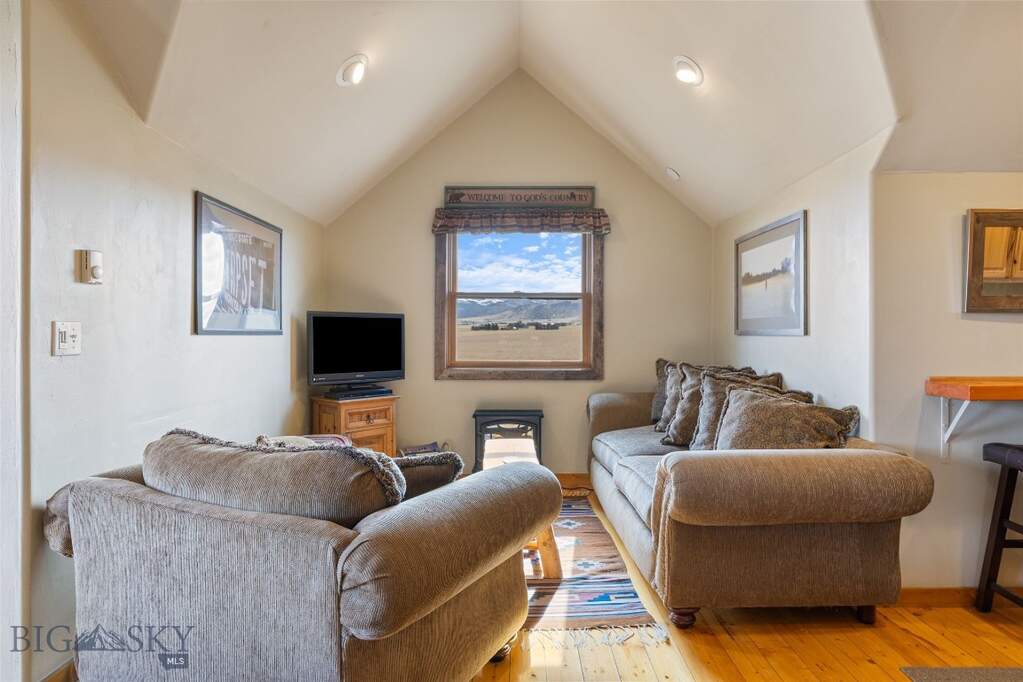 3 Bedroom Single Family Home/House's Image 81