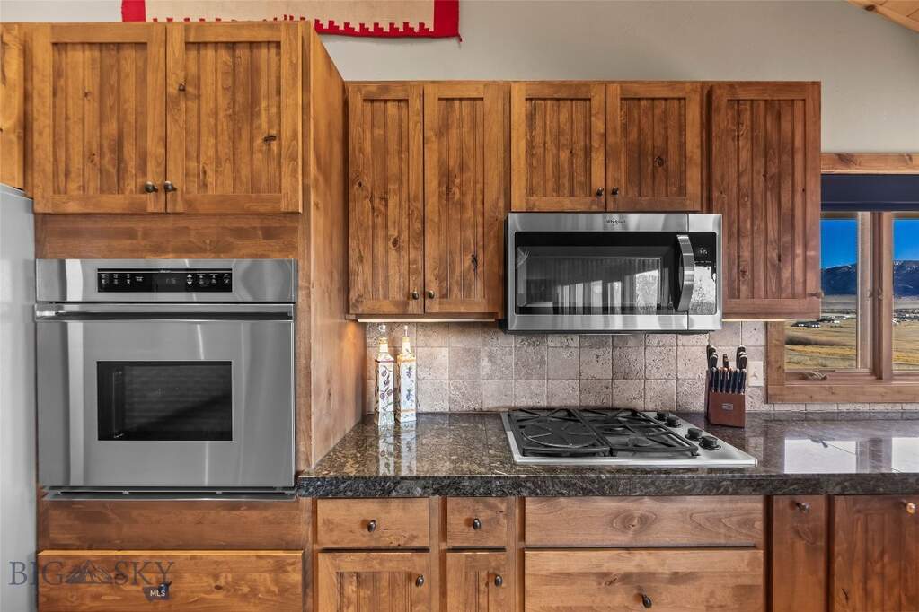 3 Bedroom Single Family Home/House's Image 37