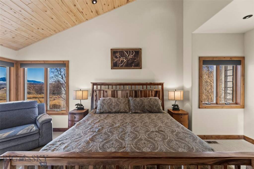 3 Bedroom Single Family Home/House's Image 46