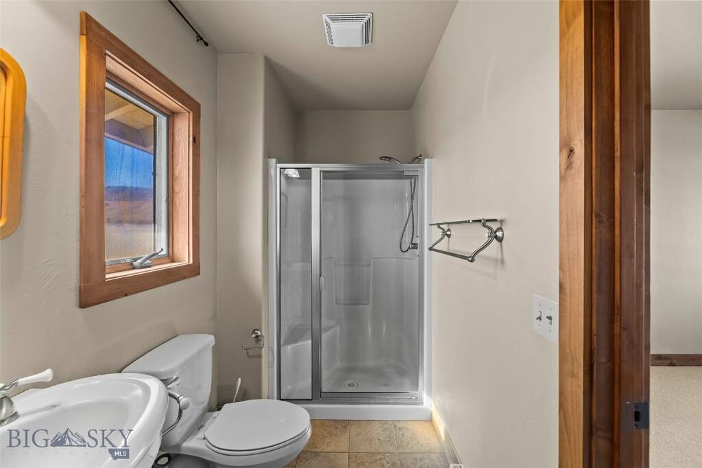 3 Bedroom Single Family Home/House's Image 72