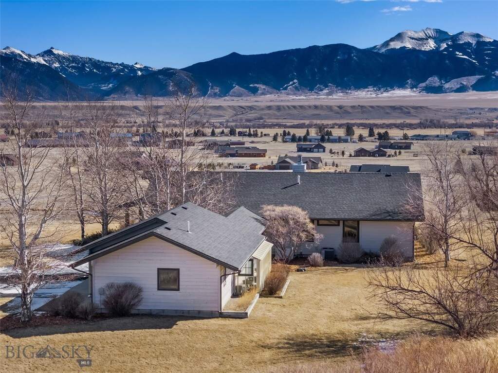 3 Bedroom Single Family Home/House's Image 83