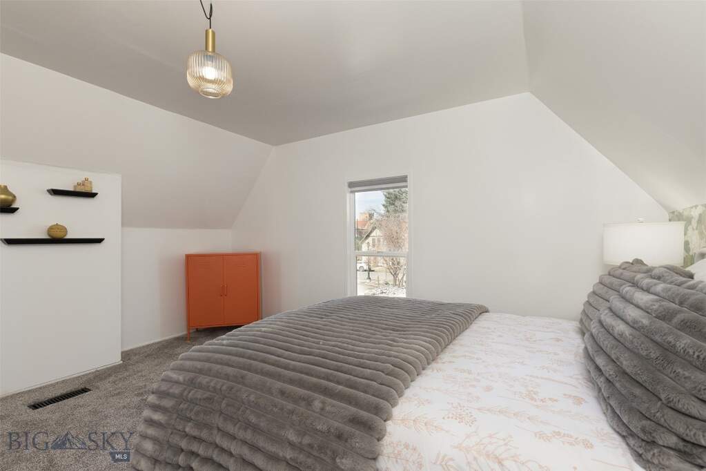 3 Bedroom Single Family Home/House's Image 32