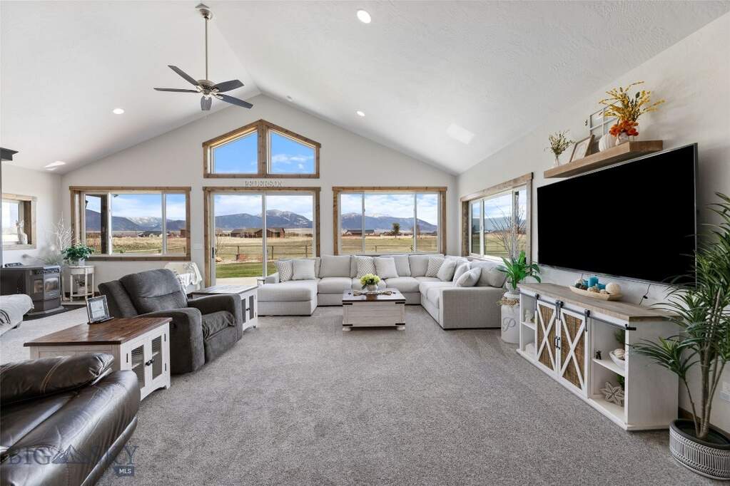 3 Bedroom Single Family Home/House's Image 22