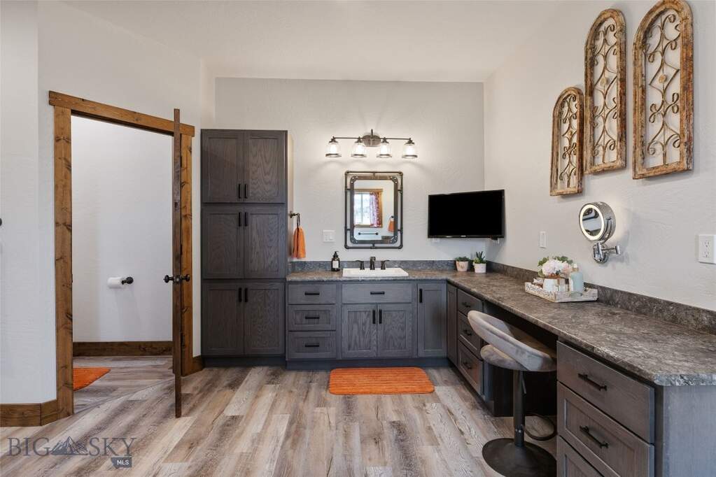 3 Bedroom Single Family Home/House's Image 37