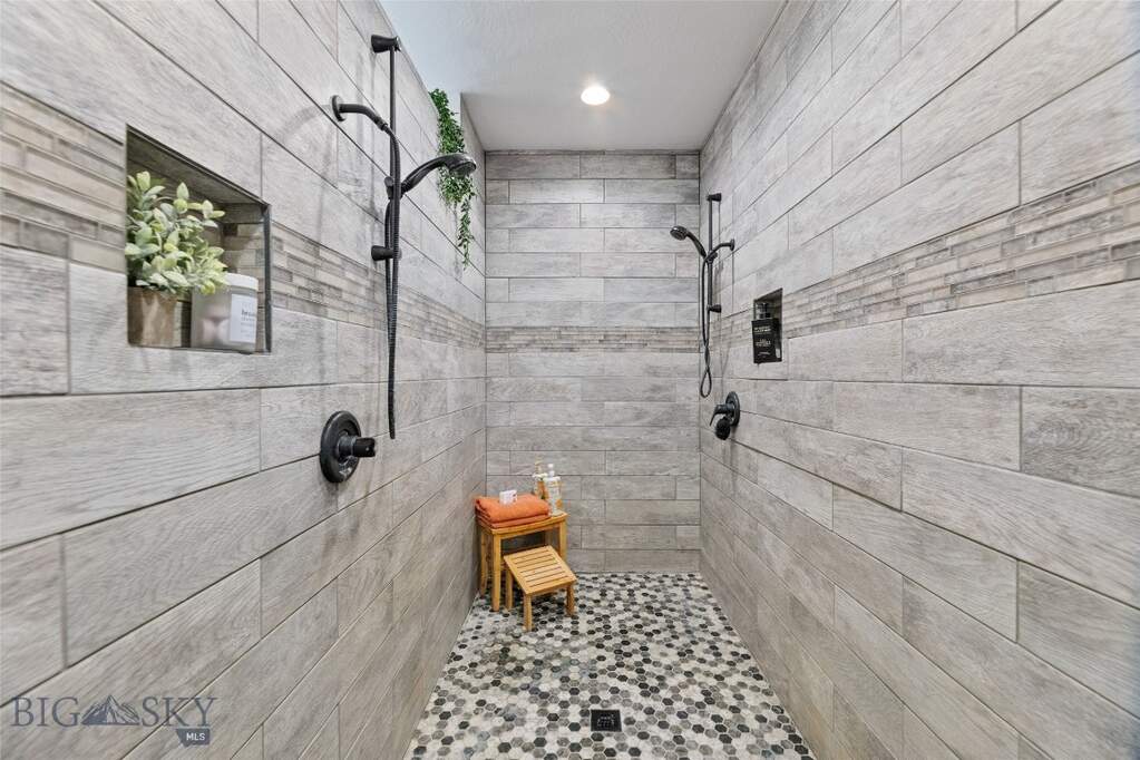 3 Bedroom Single Family Home/House's Image 39