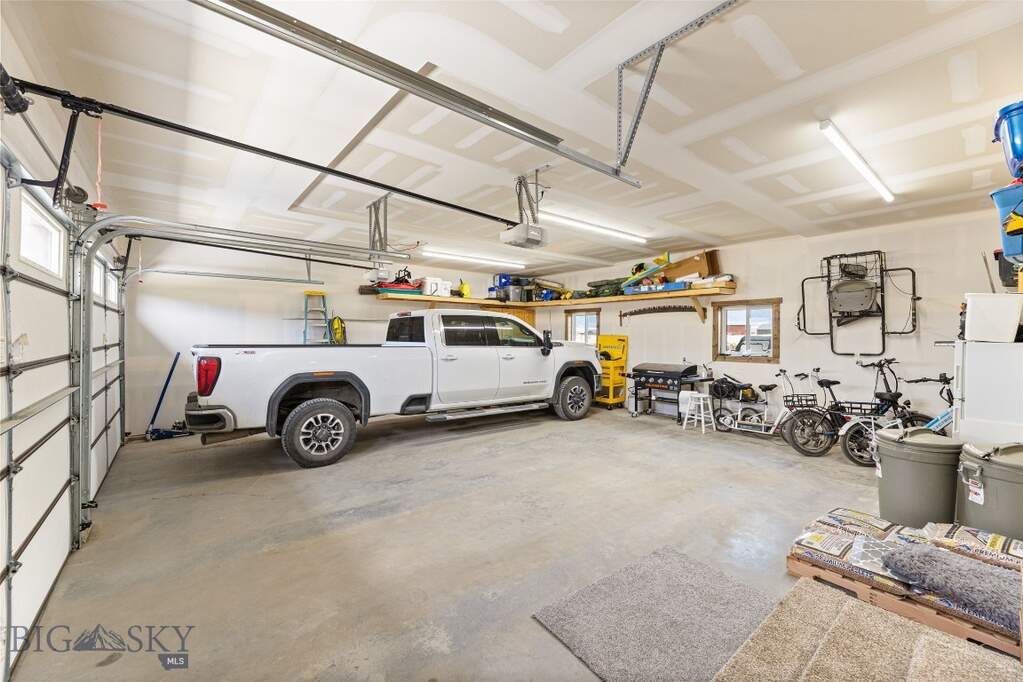 3 Bedroom Single Family Home/House's Image 64