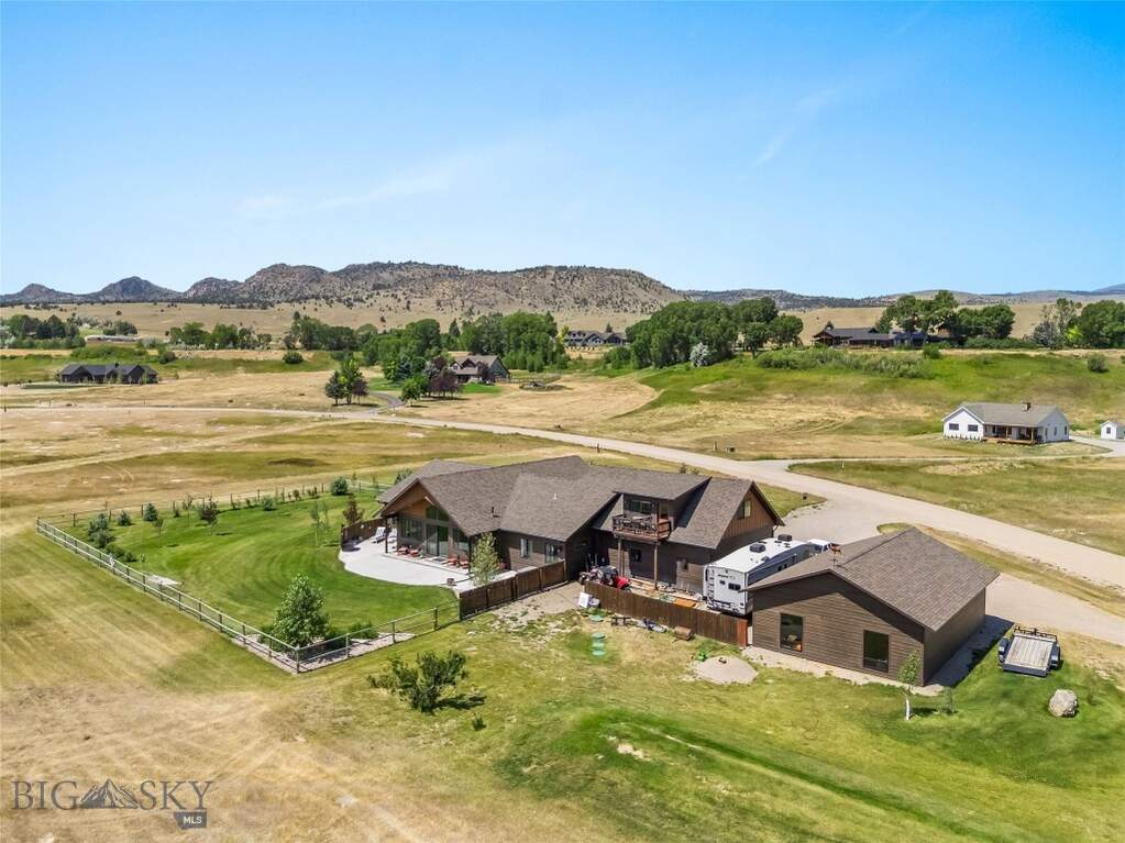 3 Bedroom Single Family Home/House's Image 92