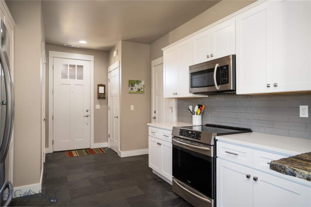 4 Bedroom Single Family Home/House's Image 8
