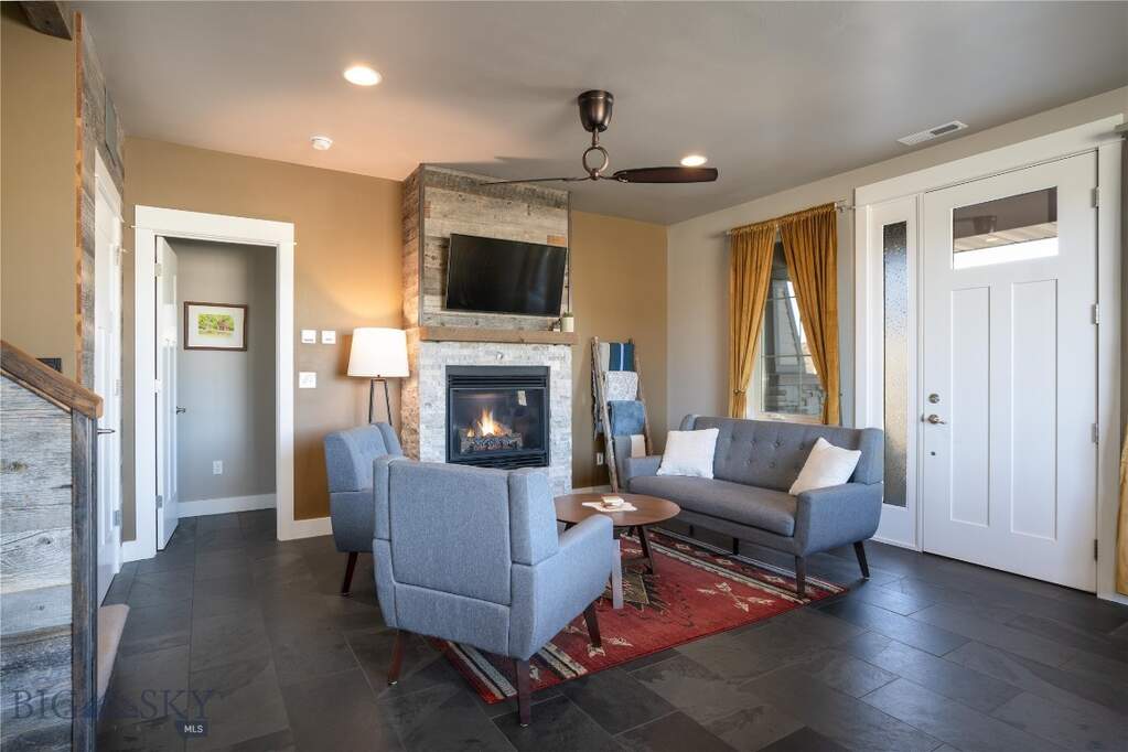 4 Bedroom Single Family Home/House's Image 11