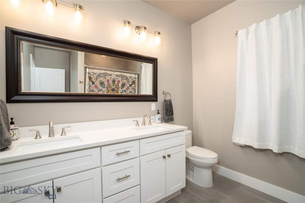 4 Bedroom Single Family Home/House's Image 23