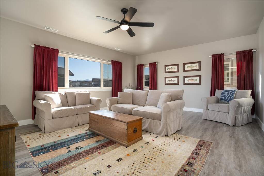 4 Bedroom Single Family Home/House's Image 31