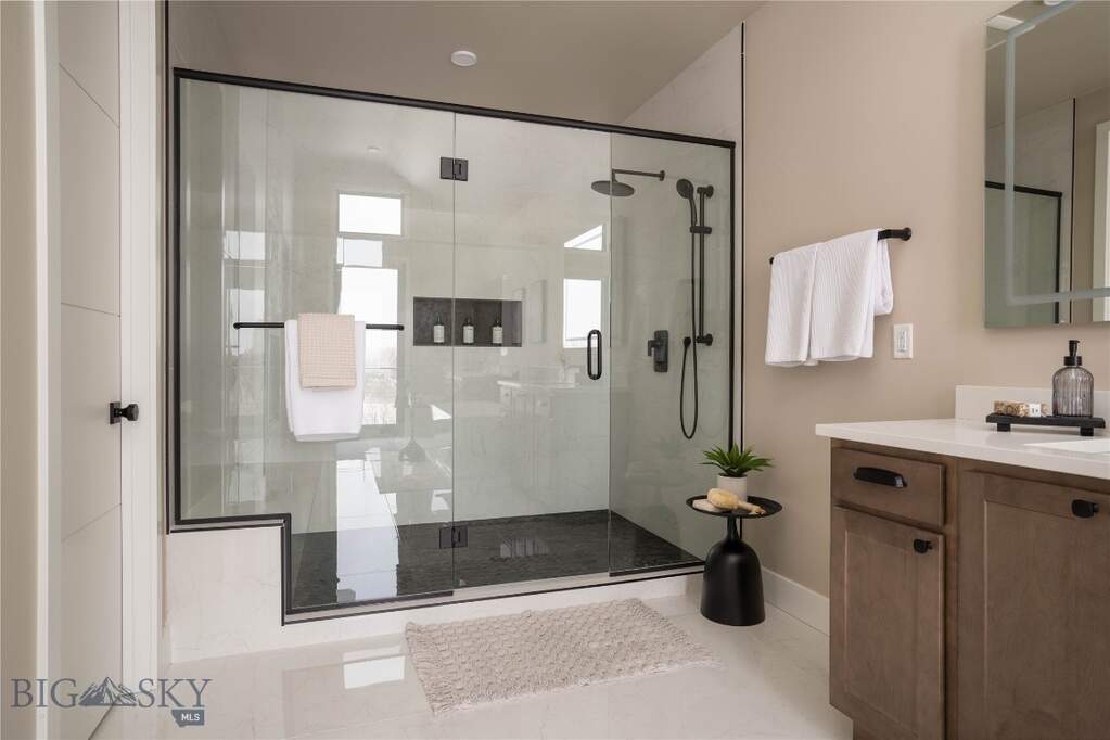 4 Bedroom Villa/Townhouse's Image 14