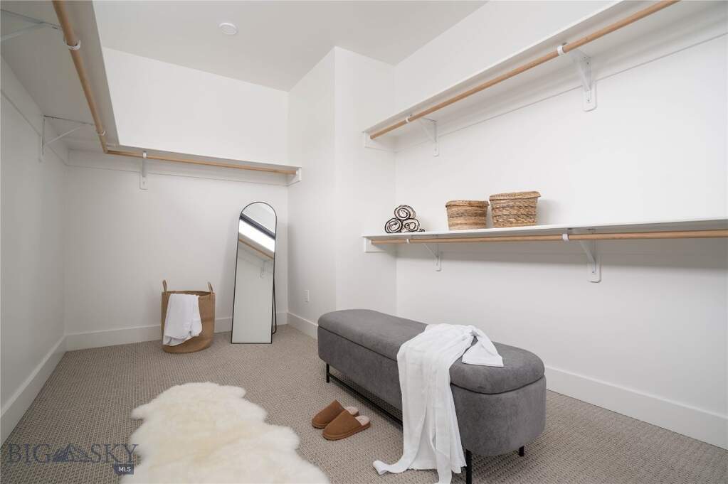 4 Bedroom Villa/Townhouse's Image 18