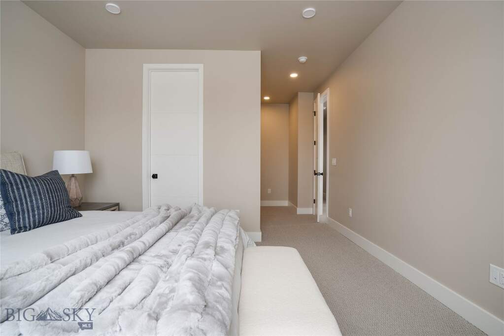4 Bedroom Villa/Townhouse's Image 22