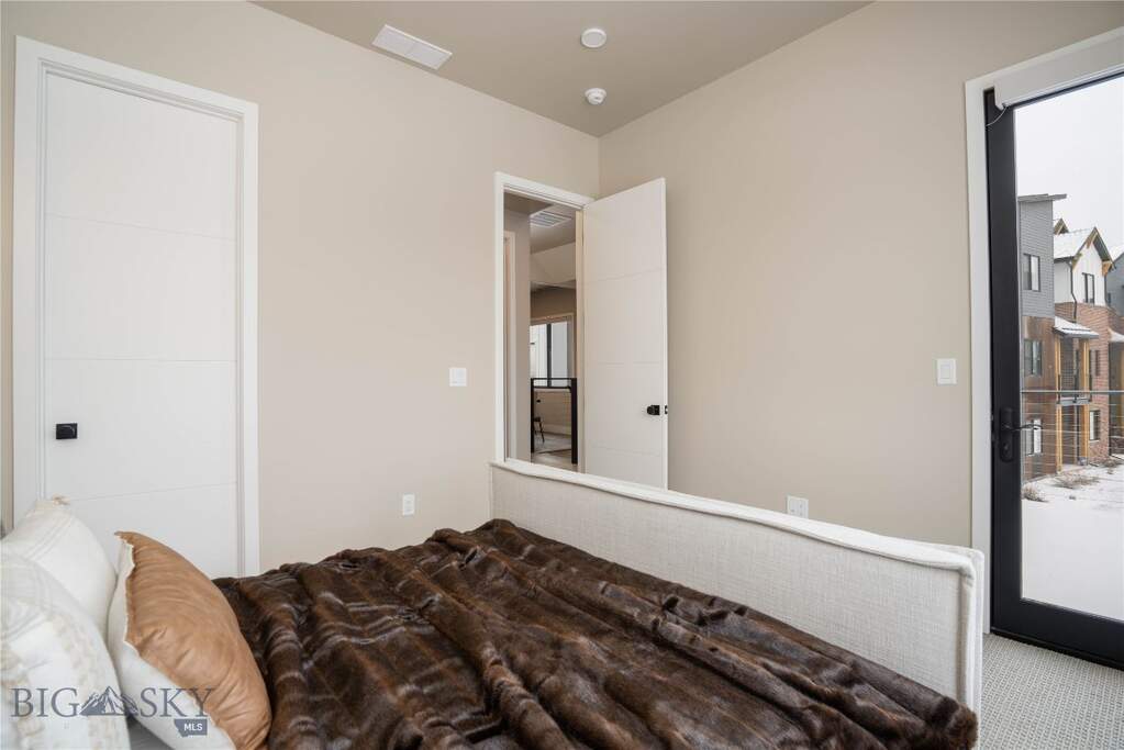 4 Bedroom Villa/Townhouse's Image 42