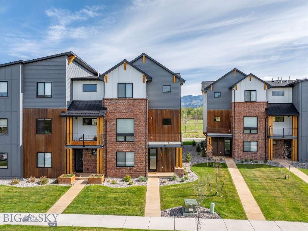4 Bedroom Villa/Townhouse's Image 63