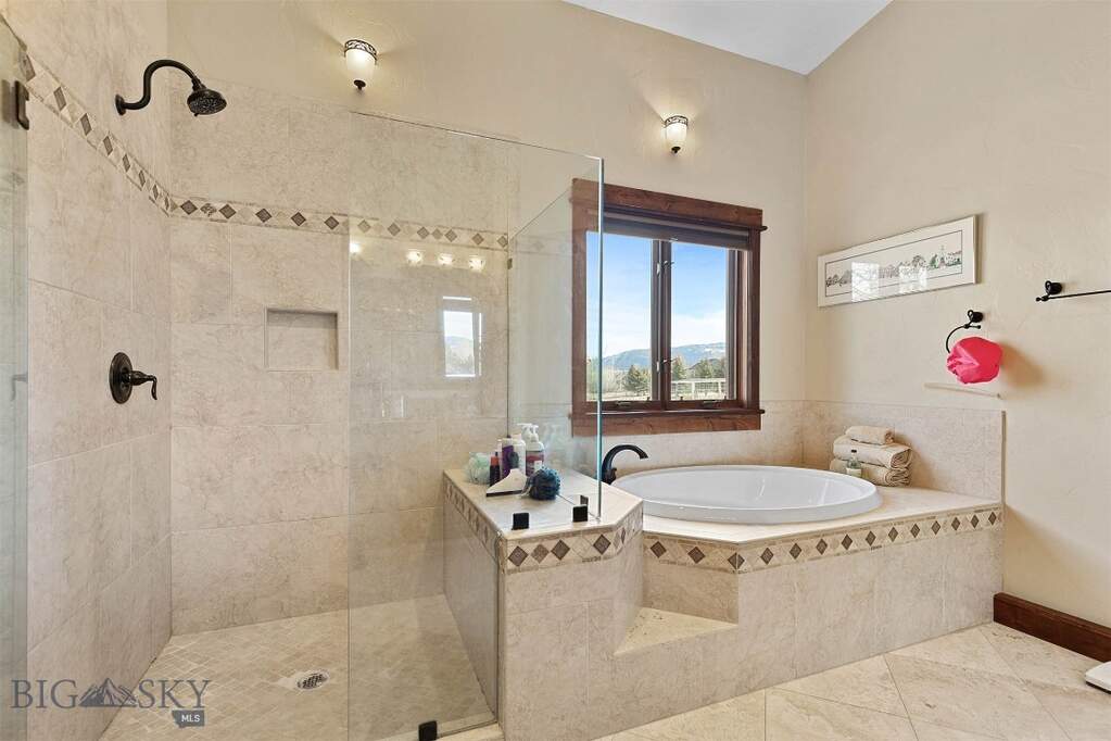 5 Bedroom Single Family Home/House's Image 16