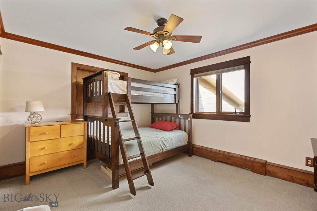 5 Bedroom Single Family Home/House's Image 18