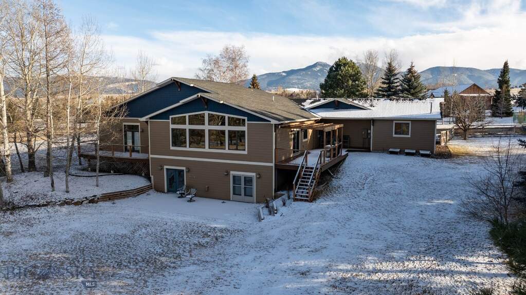 5 Bedroom Single Family Home/House's Image 30