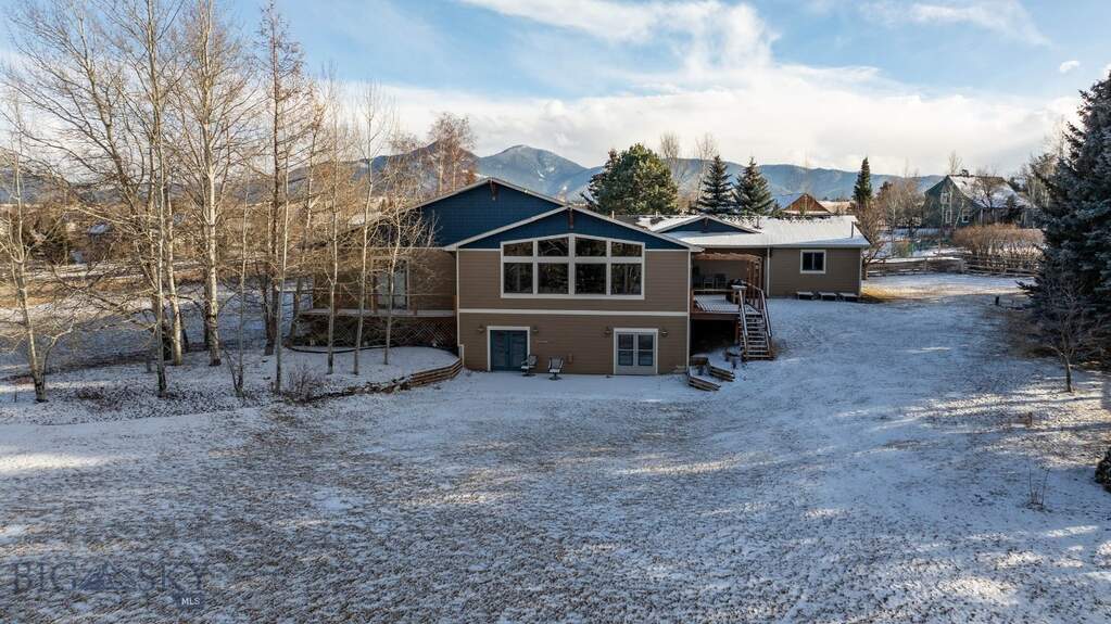 5 Bedroom Single Family Home/House's Image 32
