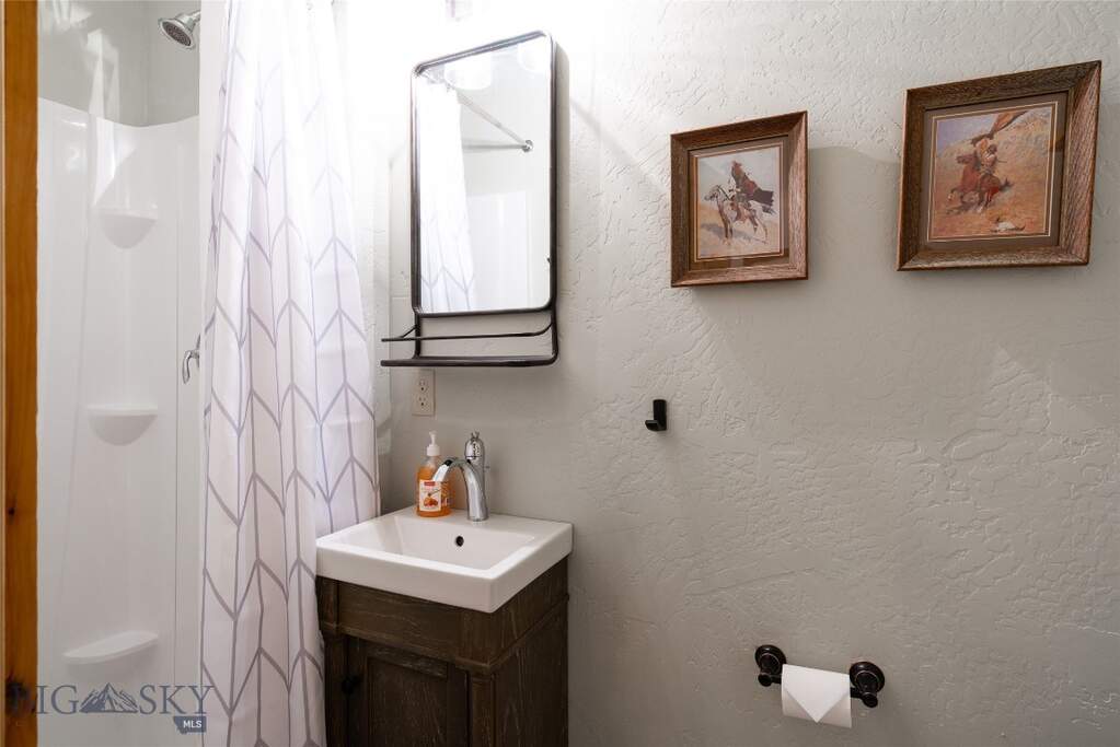 3 Bedroom Single Family Home/House's Image 12