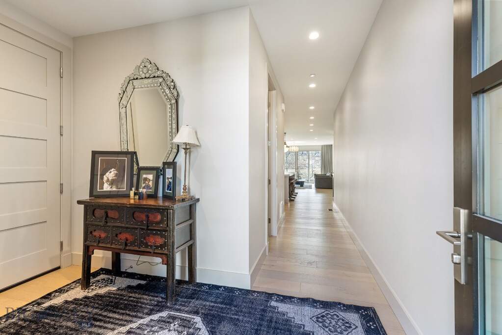2 Bedroom Apartment/Flat's Image 8