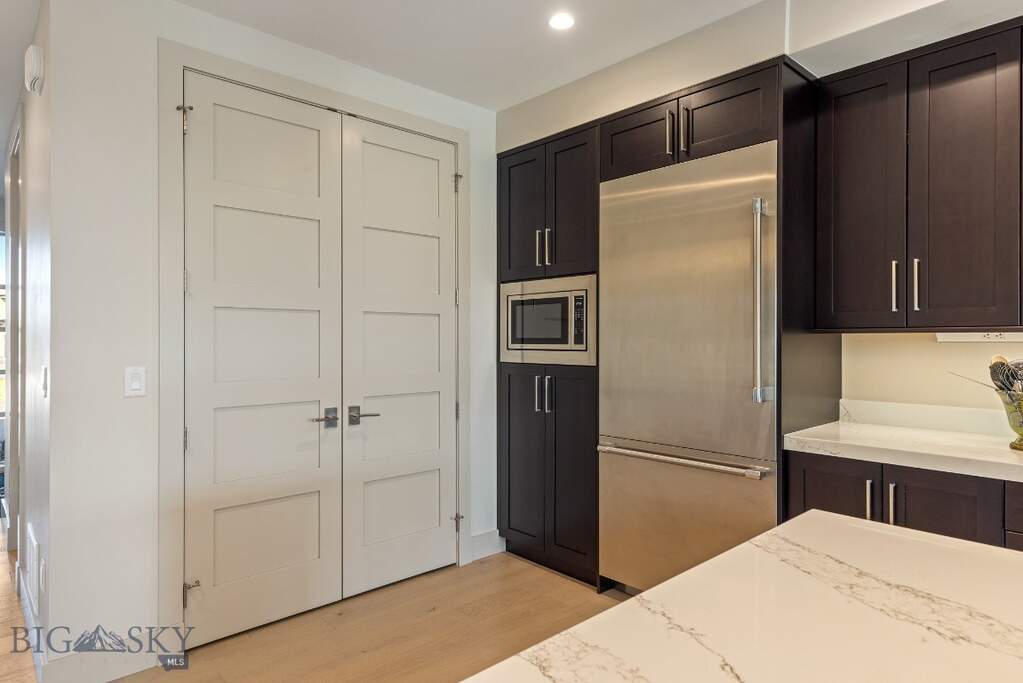 2 Bedroom Apartment/Flat's Image 16