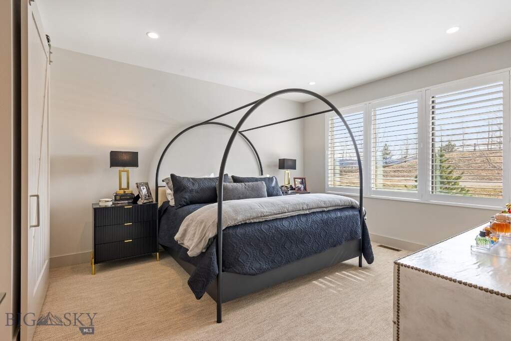 2 Bedroom Apartment/Flat's Image 38