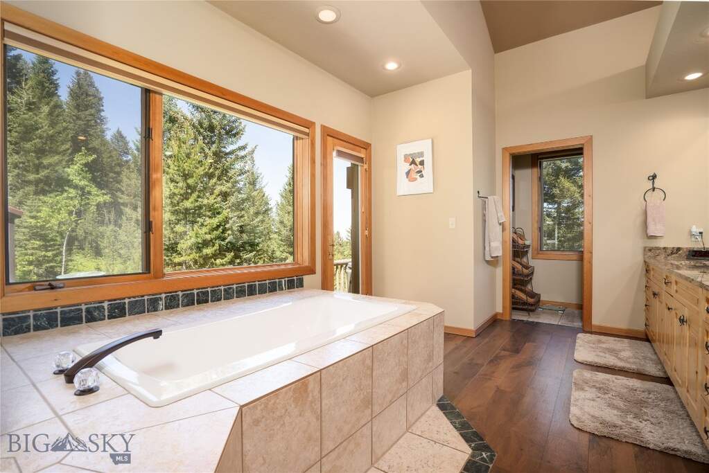 4 Bedroom Single Family Home/House's Image 40