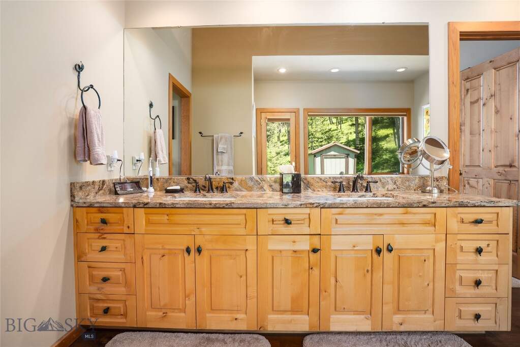 4 Bedroom Single Family Home/House's Image 42