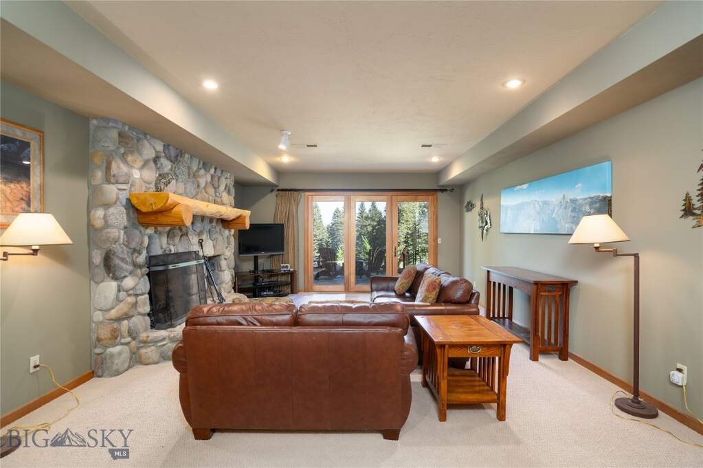 4 Bedroom Single Family Home/House's Image 52