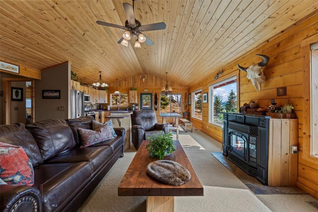 3 Bedroom Single Family Home/House's Image 8