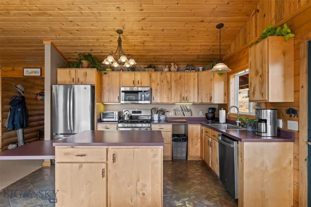 3 Bedroom Single Family Home/House's Image 15