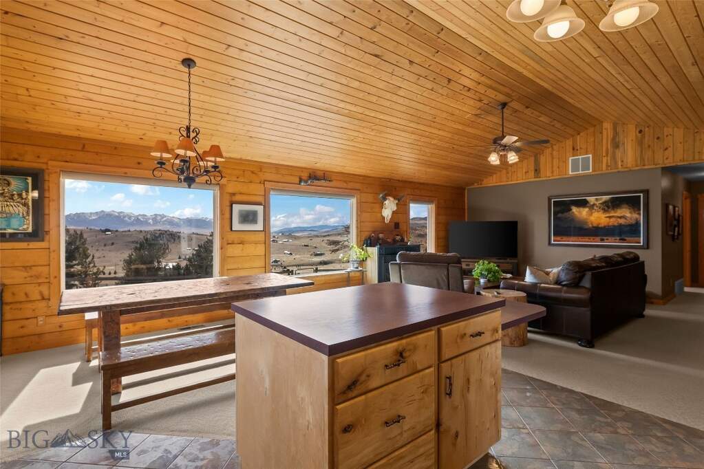 3 Bedroom Single Family Home/House's Image 17