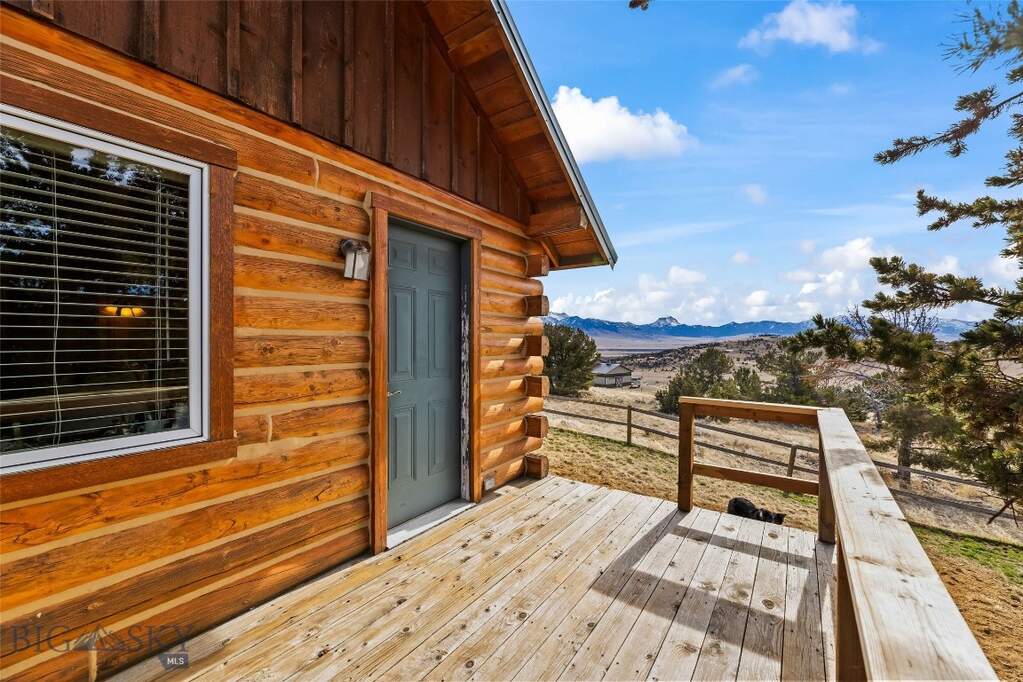 3 Bedroom Single Family Home/House's Image 27