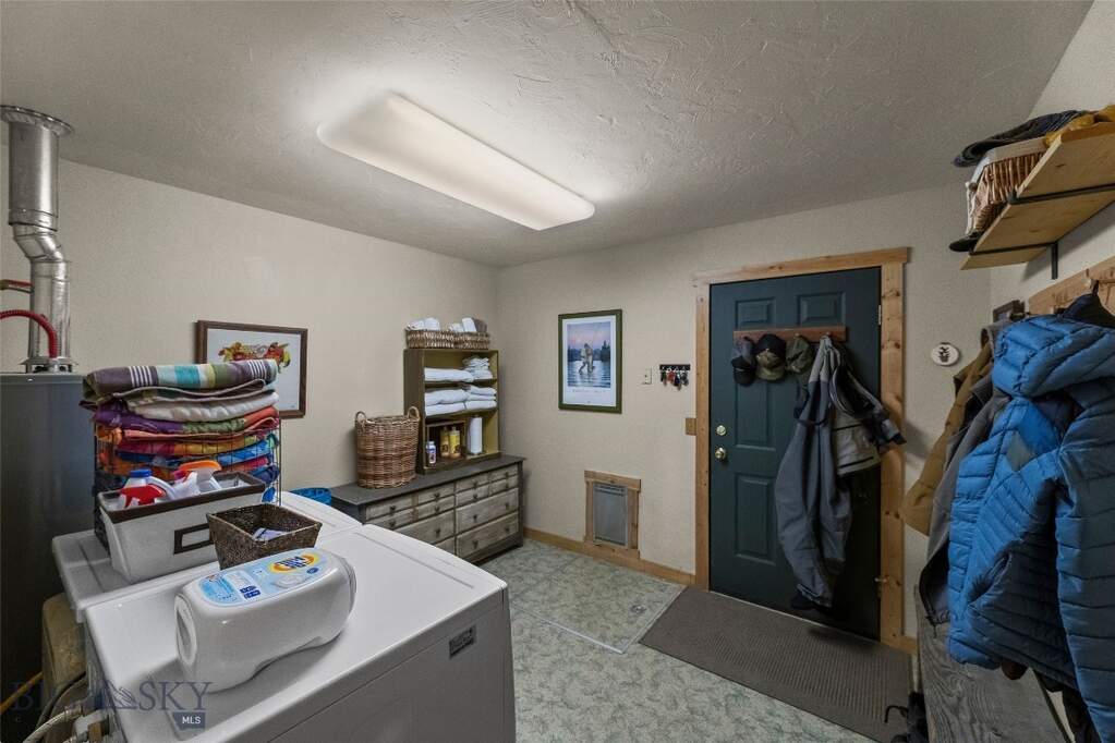3 Bedroom Single Family Home/House's Image 37
