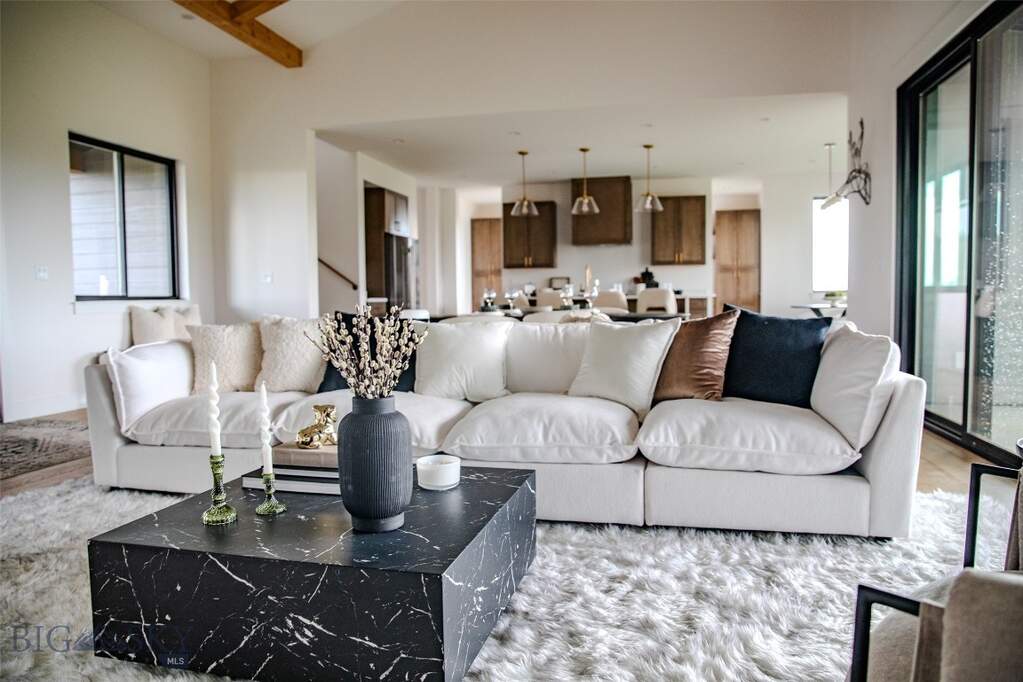 4 Bedroom Single Family Home/House's Image 11