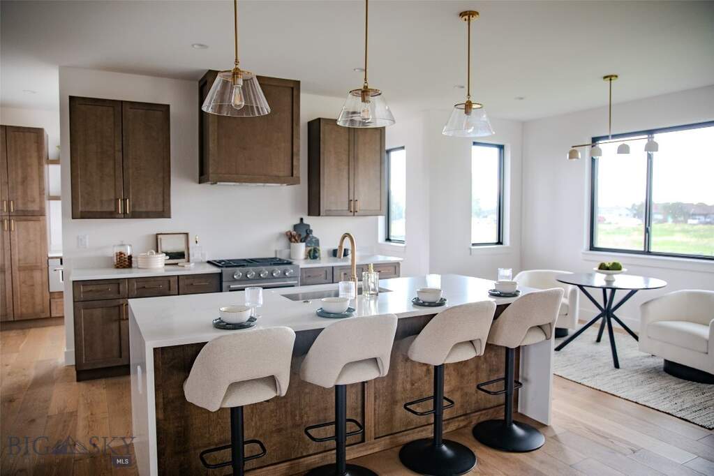 4 Bedroom Single Family Home/House's Image 14