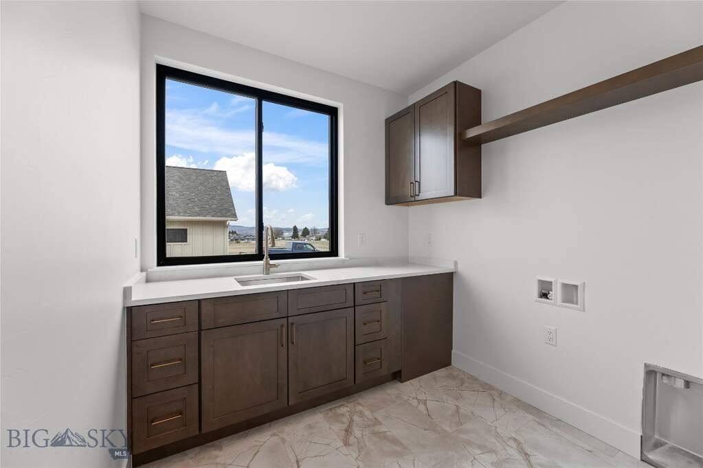 4 Bedroom Single Family Home/House's Image 42
